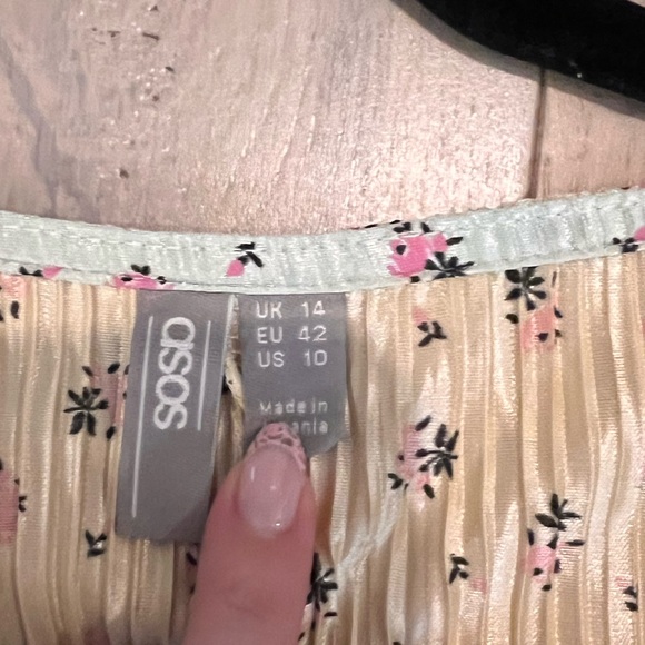 ASOS DESIGN plisse mini wrap dress in contrast ditsy floral print SIZE 10 Women - Picture 4 of 6